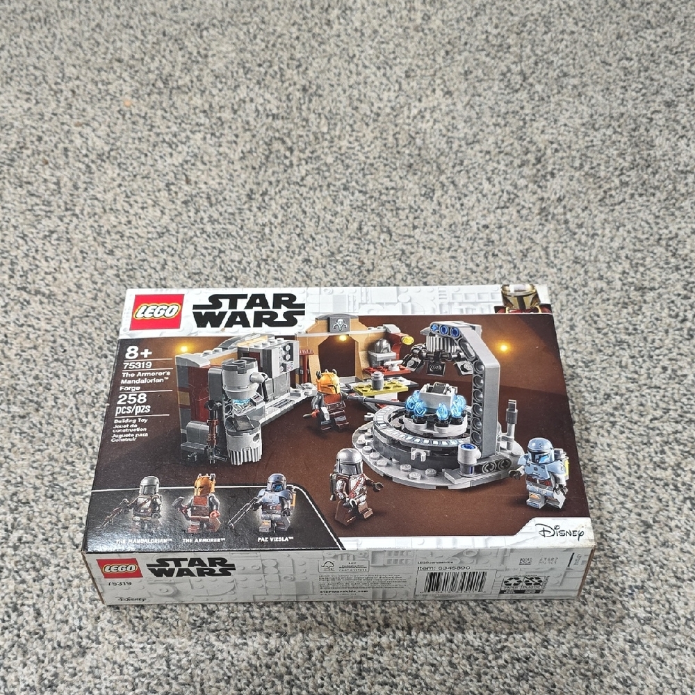 LEGO Star Wars Droid Factory Set with Blue and Gray